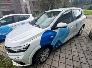 kVlMVOMvfs.jpg